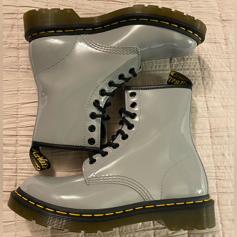 NIB Dr Marten 1460 Leather Combat Boots